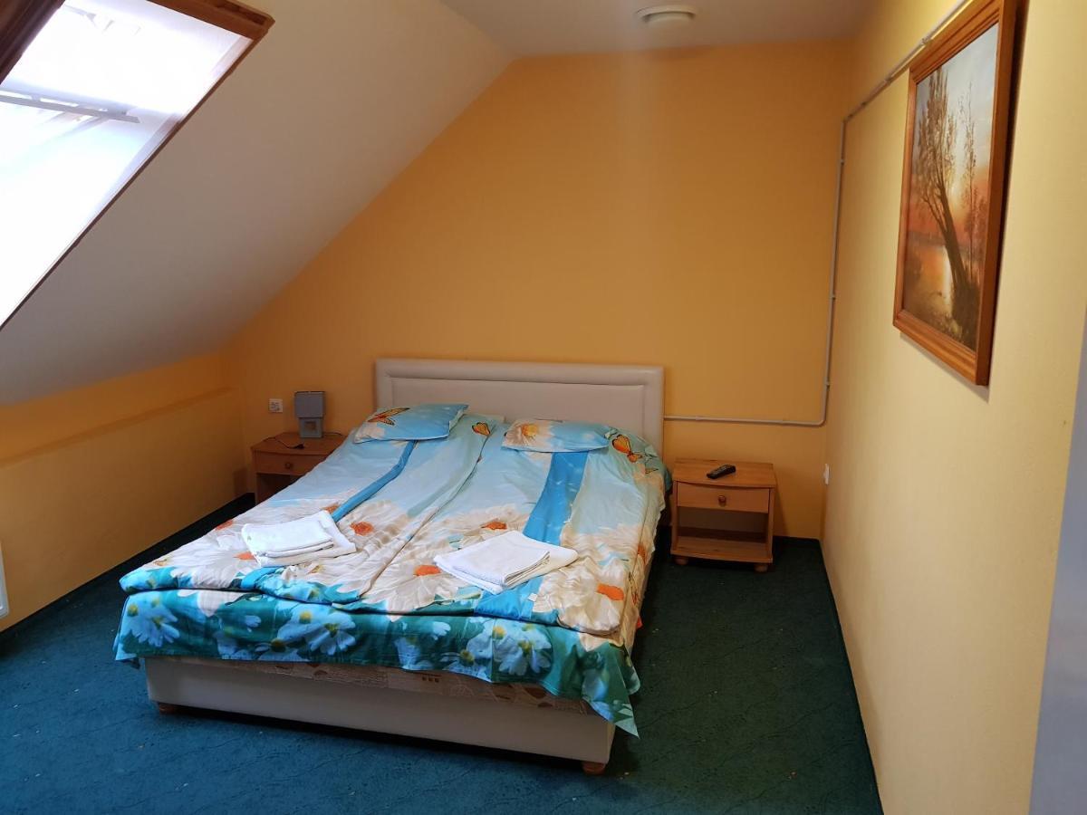 Ada Apartmanhaz Hajdúszoboszló Eksteriør bilde